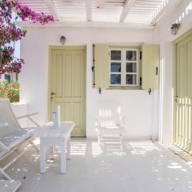 Green Retreats 4 Paros, hotel en Isterni