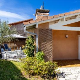 Maisonnette Botticelli - Ares, hotel in Arès