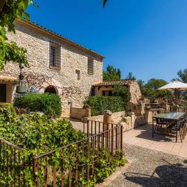 Es Forn, hotel a Petra