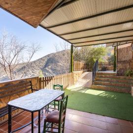 Casa Rural La Jirola - El Mirador, hotel u gradu Escúllar
