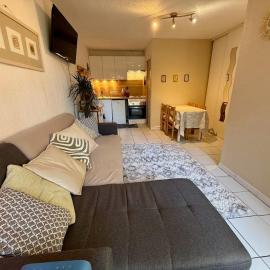 Maisonnette cosy dans les pins proche océan