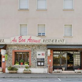 Au Bon Accueil, hotelli kohteessa Alban