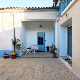 Chambre D'hotes - La Bonbonnière, Hotel in Neuvic