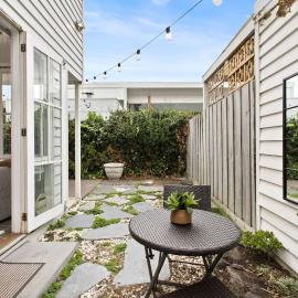 Galatea Residence Two Minutes to Beach, hotel Williamstownban