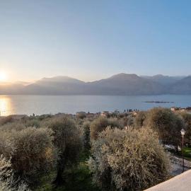 Cozy Sommavilla Residence, hótel í Brenzone sul Garda