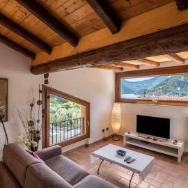 Sulzano में, होटल Mansarda con vista lago
