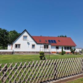 Ferienhaus an der Göhrde, hotel en Zernien