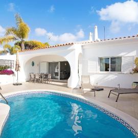 Villa Nicola, hotel v destinaci Vale do Lobo