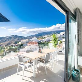 Stunning apartment in Cómpeta, hotel en Cómpeta