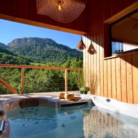 Lodge des Dentelles - Les Cabanes de Provence, hotel in Lafare