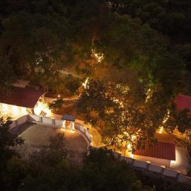 Crystal Water, hotel a Mulshi
