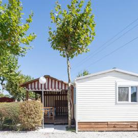 Bungalow E, hotel in Pontevedra
