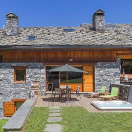Chalet Du Houx: Les Allues şehrinde bir otel