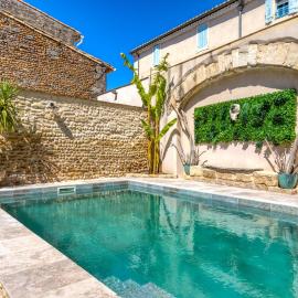 Porte Saint-Louis - Petite Camargue, hotel Vauvert-ben