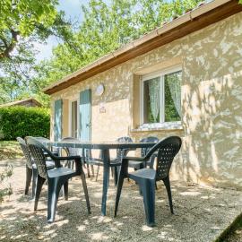 Gite Girolle, hotel in Salignac Eyvigues
