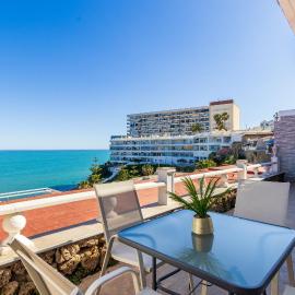 Bungalow 44 - Cielo y Mar, ξενοδοχείο στο Τορρεμολίνος