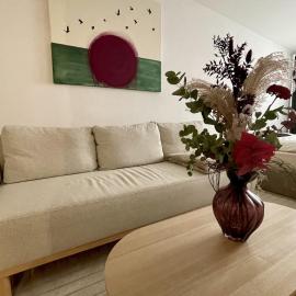 Bright and comfortable studio for 4 people, hotell i Irrel