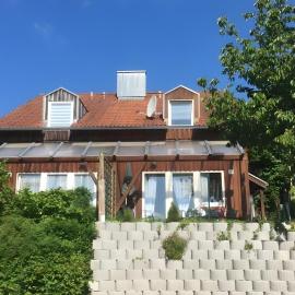 Ferienhaus Tine am Schlossberg、Zandtのホテル