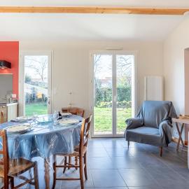 Petite maison à la campagne, Hotel in Saint-Georges-de-Pointindoux