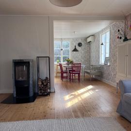 Enskilda stugan, hotel di Kärsta