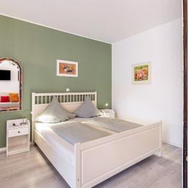 Garten Apartment