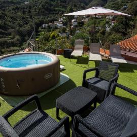 Casa Rural La Escalerilla، فندق في تيرور
