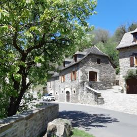 Gite Belcastel -Village d’Exception