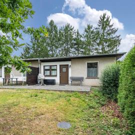 Bungalow 131, hotel a Zeulenroda