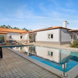 Villa Rosa com Piscina e Jacuzzi