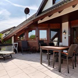 Ferienhaus am Rhein, hotel u gradu Rajnau