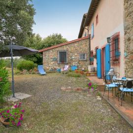 Casa Pel di Lupo、ロジニャーノ・マリッティモのホテル