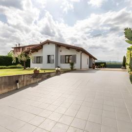 Villa Il Fico, hotel v destinaci Cavriglia