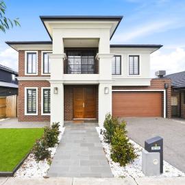 Stunning Park-fronted Luxury Grand Family House!, hotelli kohteessa Wyndham Vale