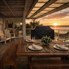 Waterfront Escape with Sunset Views & Kayaks, hotel a Dawesville