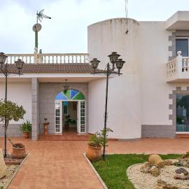 Villa Santa Ana en La Carlota, hotel a La Carlota