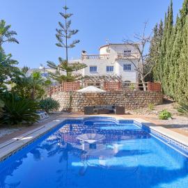 Casa Alba