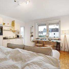 Modernes Studio in Neu-Ulm – hotel w mieście Neu-Ulm