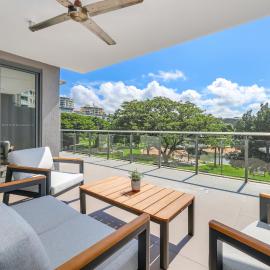 Waterfront Lagoon Suite 1 Bed Luxury Apartment