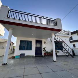 2 BHK by Athulyam Homes, hotel u gradu 'Jāmb'