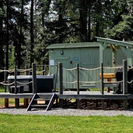 Firbank Park Shepherd Huts, viešbutis mieste Dinnet