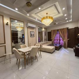 6 Marla ENTIRE House in dha lahore for family, hotel in Dargai
