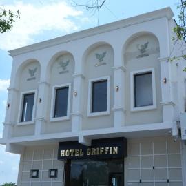 Hotel Griffin, hotel a Kīratpur