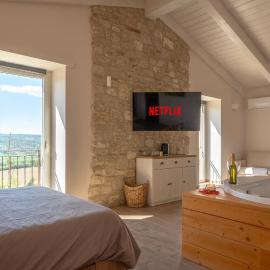 Valle in Fiore Suite - Private Jacuzzi & Sauna - ItalyWeGo