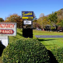 Scottish Inn Maggie Valley: Maggie Valley şehrinde bir otel
