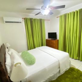 Cool stay 1, hotel in Christ Church