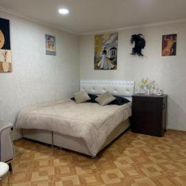 sofia guest house, hotel a Chiatʼura