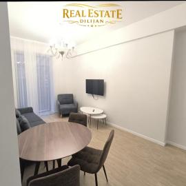 Apartment in Verin Apart Hotel in Dilijan Armenia: Dilican şehrinde bir otel