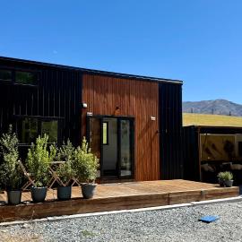 Grace & Rose, Hotel in Gibbston