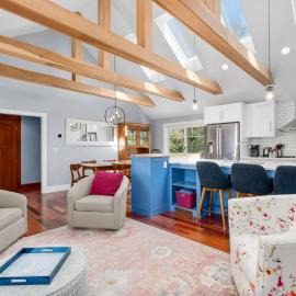 Gorgeous Cape Cod Retreat Near Town Neck, готель у місті East Sandwich