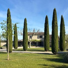 Luberon Beautiful Villa Pool and Serenity, hotel a Cavaillon
